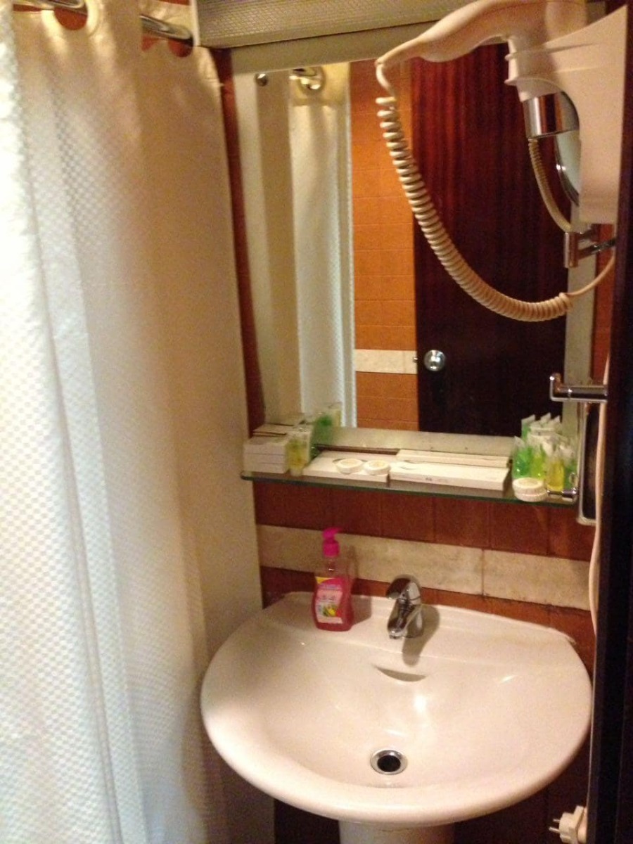 Al Fayroz Kartaj Hotel