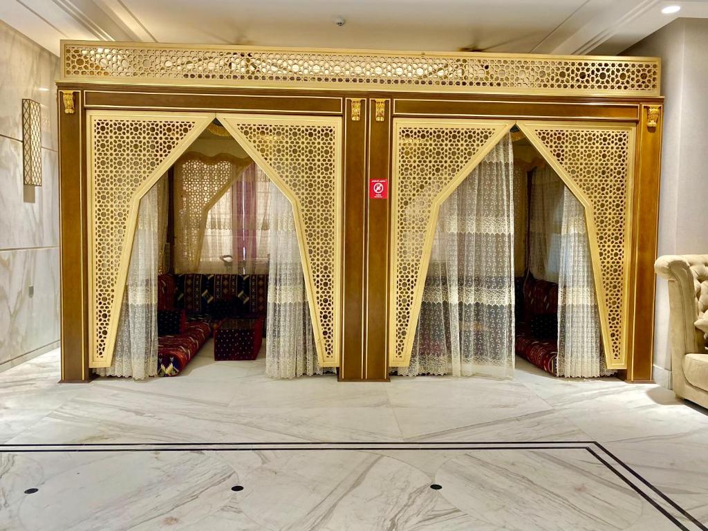 Violet Alshisha Hotel