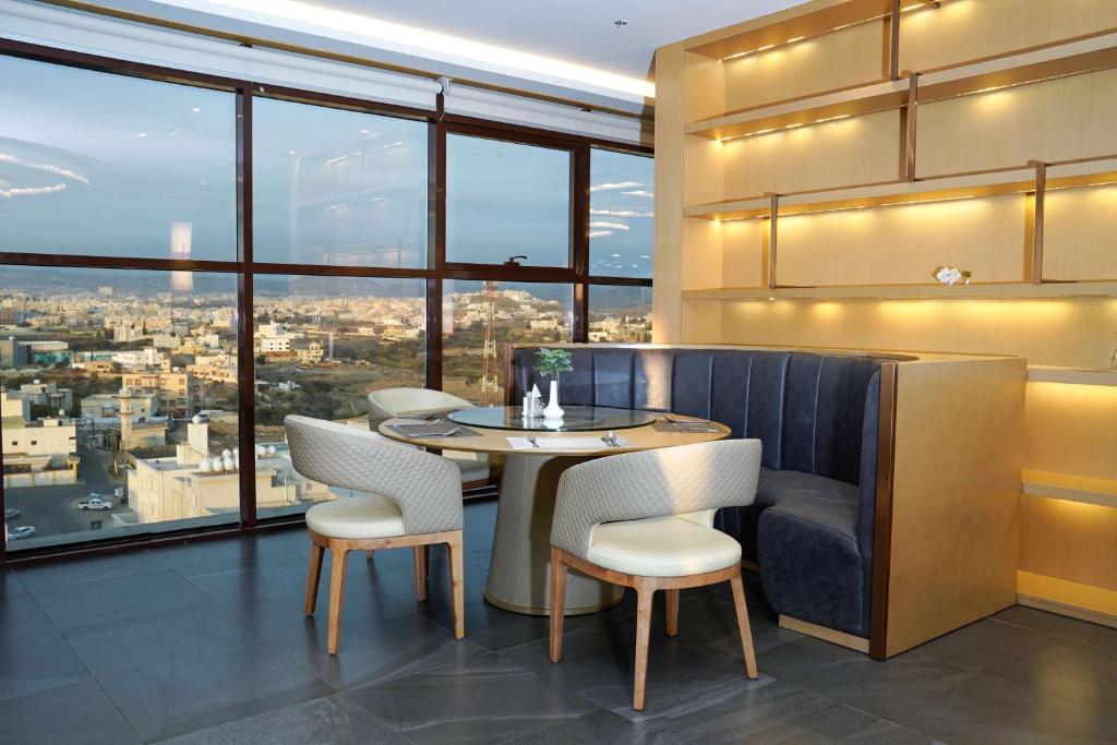 Best Western Plus Danat Almansak Hotel