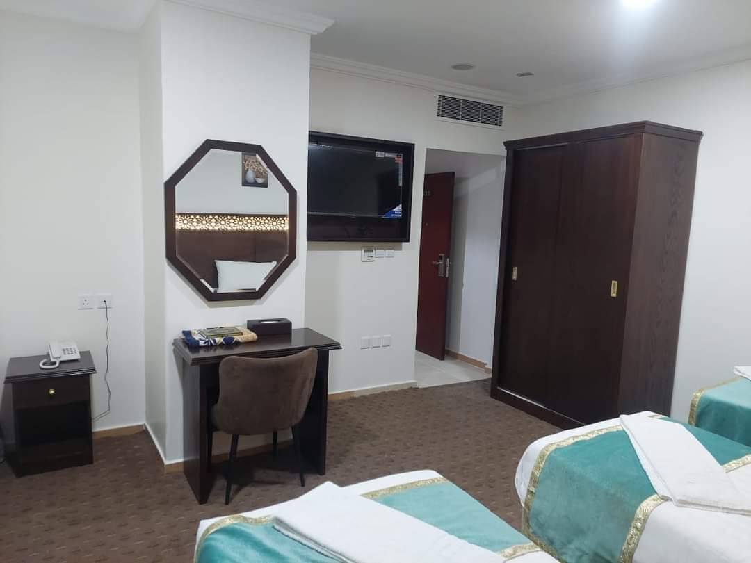 فندق نزيل المشاعر 