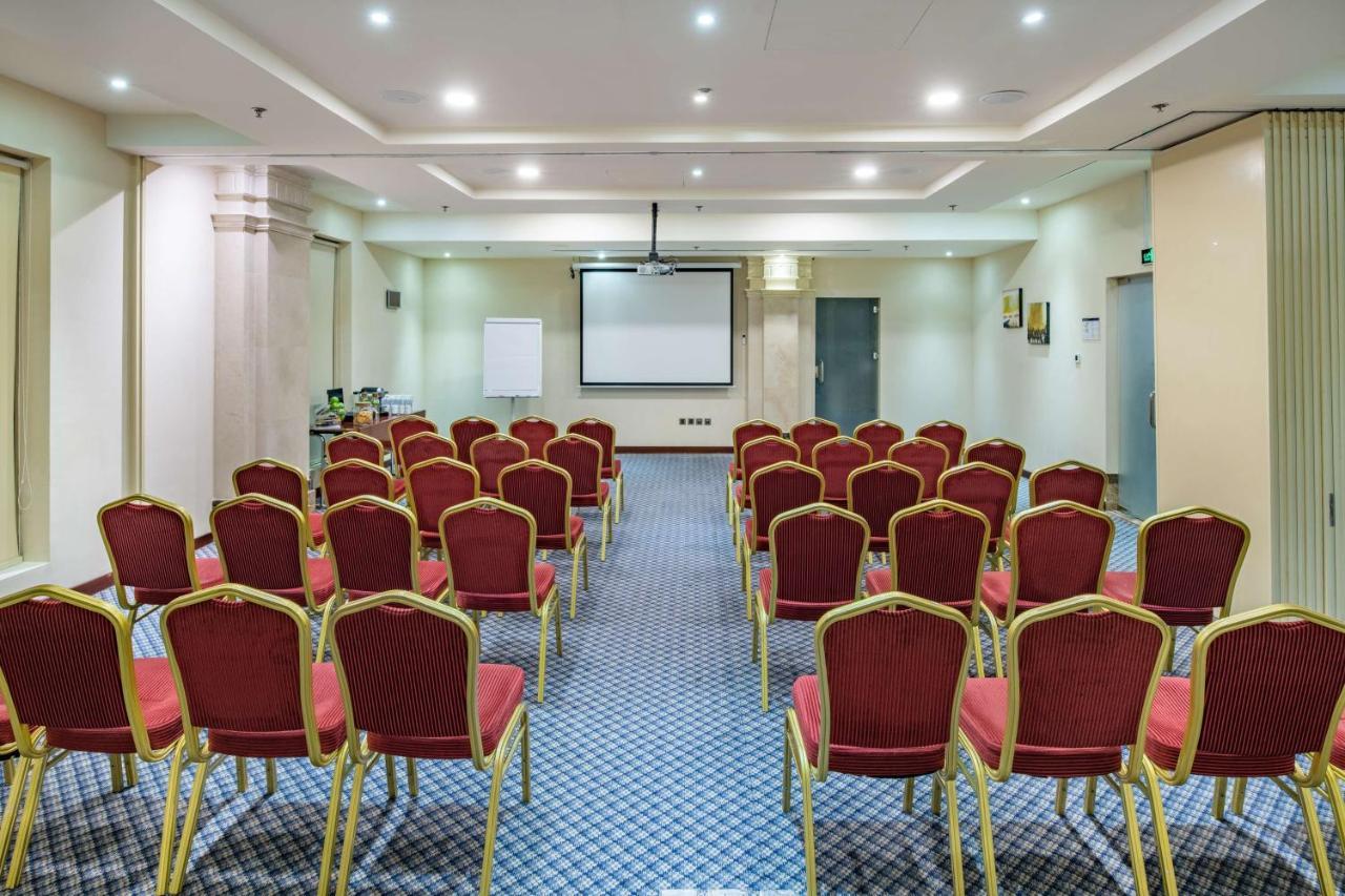 فندق راديسون بلو الظهران(RADISSON BLU HOTEL DHAHRAN)