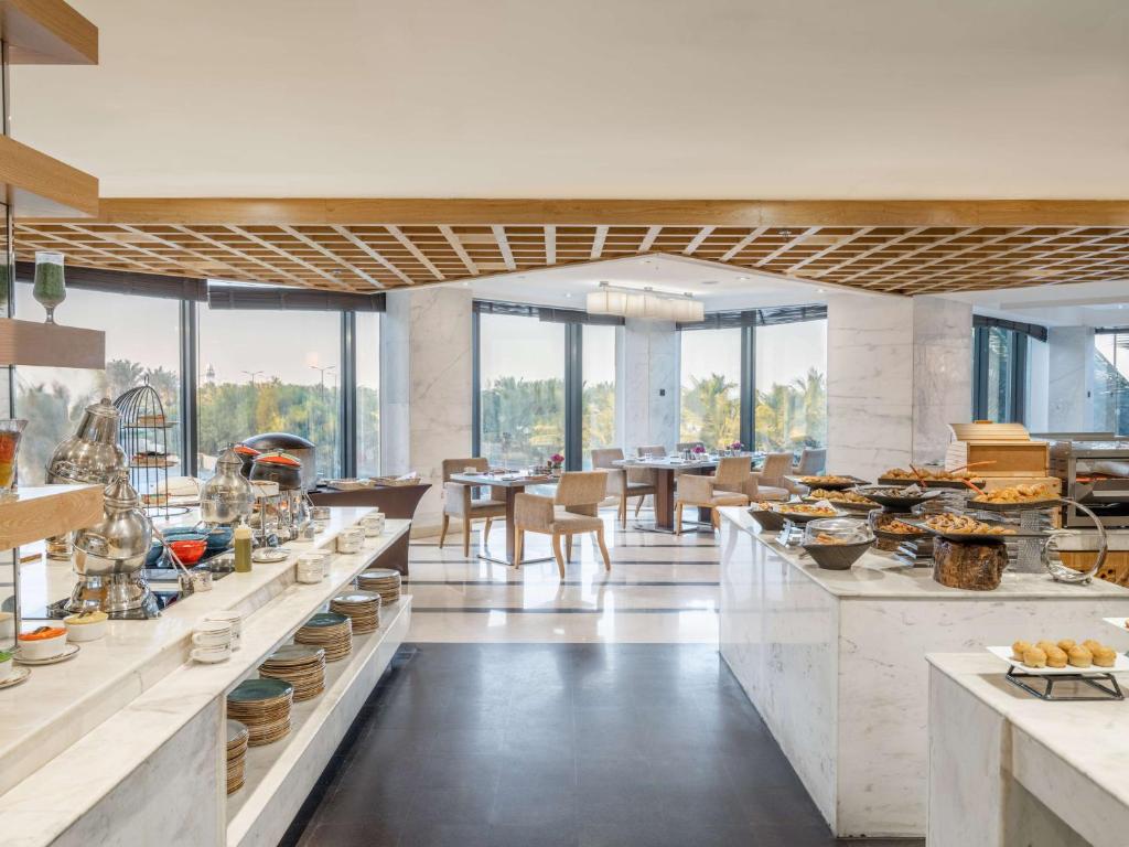 فندق ذا فينيو جدة الكورنيش