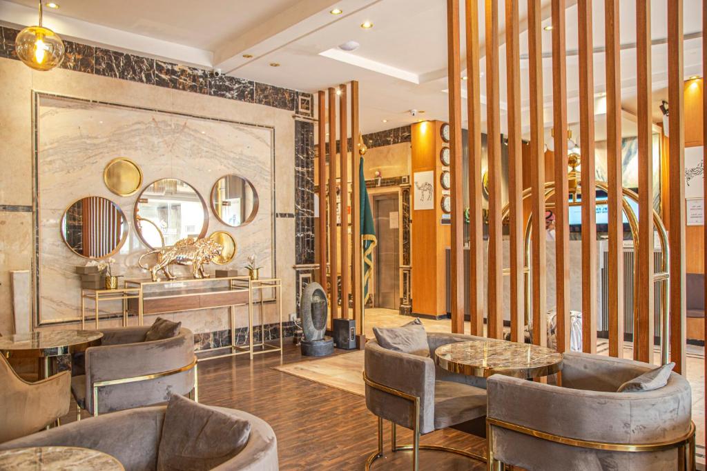 Joan Gold For Furnished Apartments