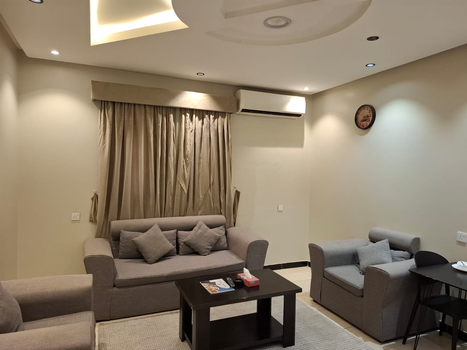 Golden M2 Services Apartments
