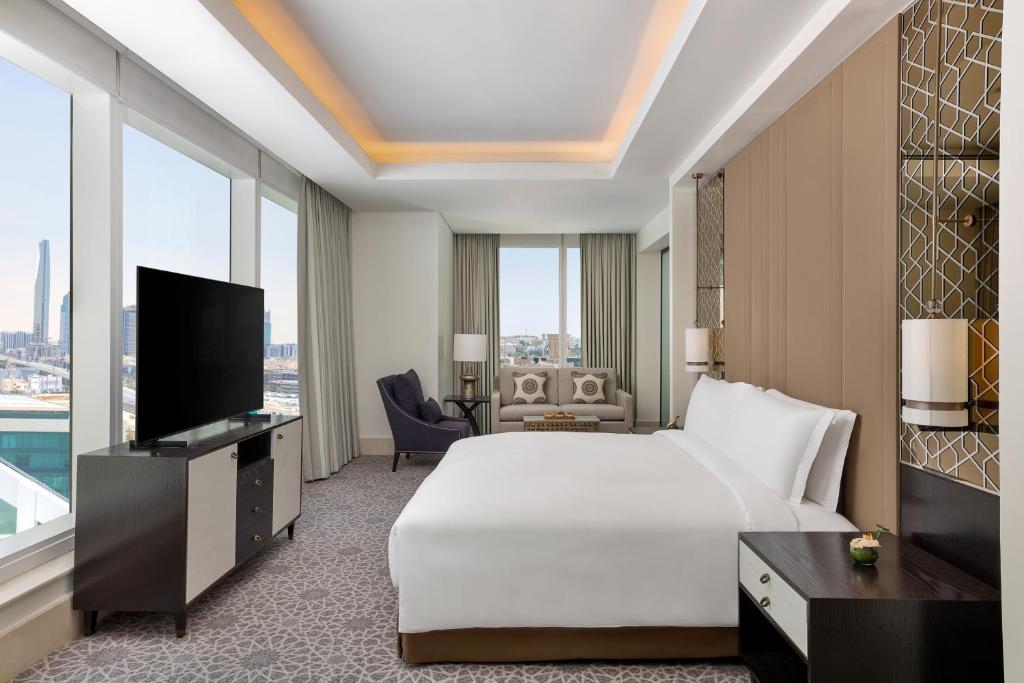 فندق ومركز مؤتمرات سوفيتيل الرياض