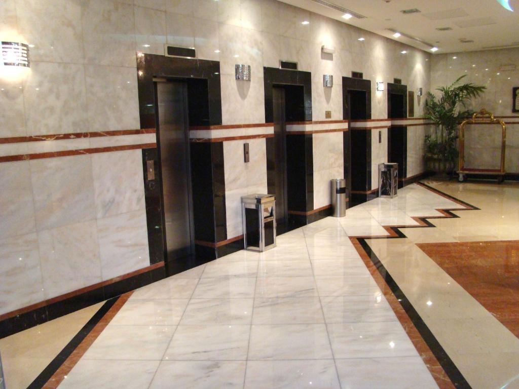 فندق منازل الأسواف الفندقية(Manazel Alaswaf Hotel)