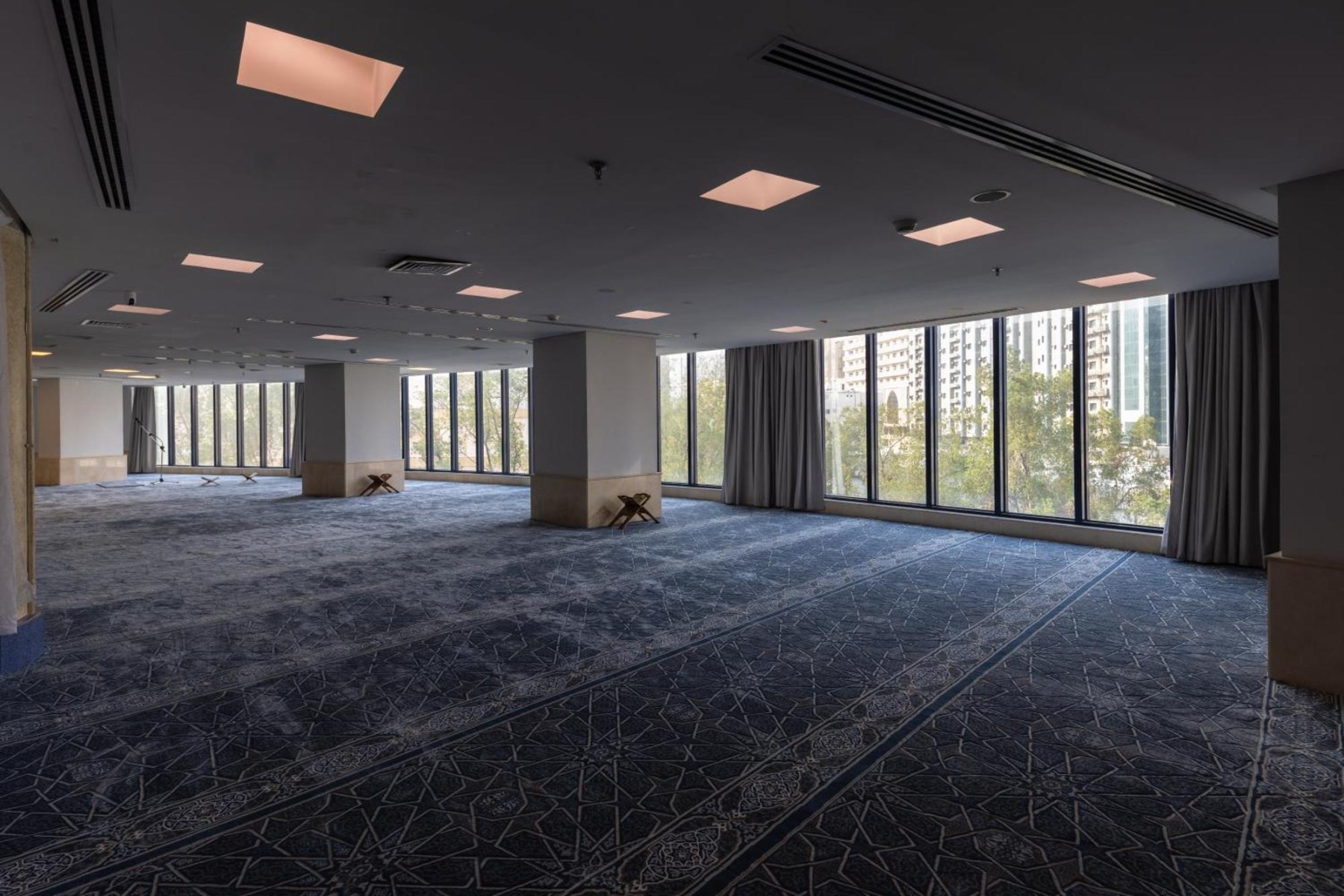 Montana Al Azizia Hotel