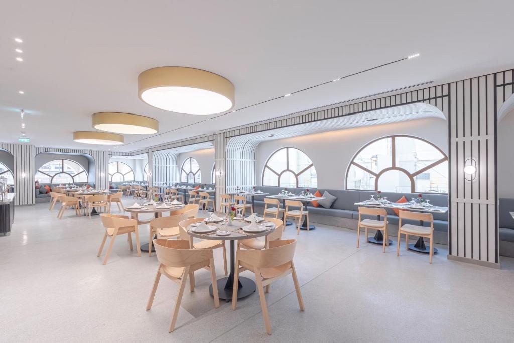 hotel image 10
