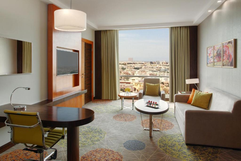 هوليداي إن بوابة جدة