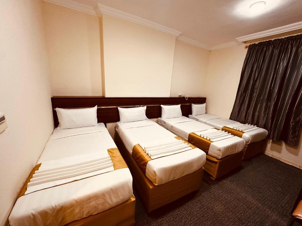 فندق ذاخر بلازا