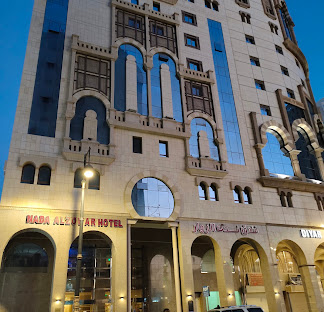 شركة الصنوبرة الفندقية باين وود(Pinewood Hotel)