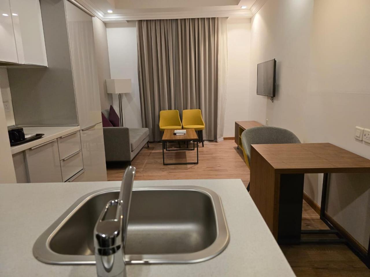 فندق رفاهية العزيزية