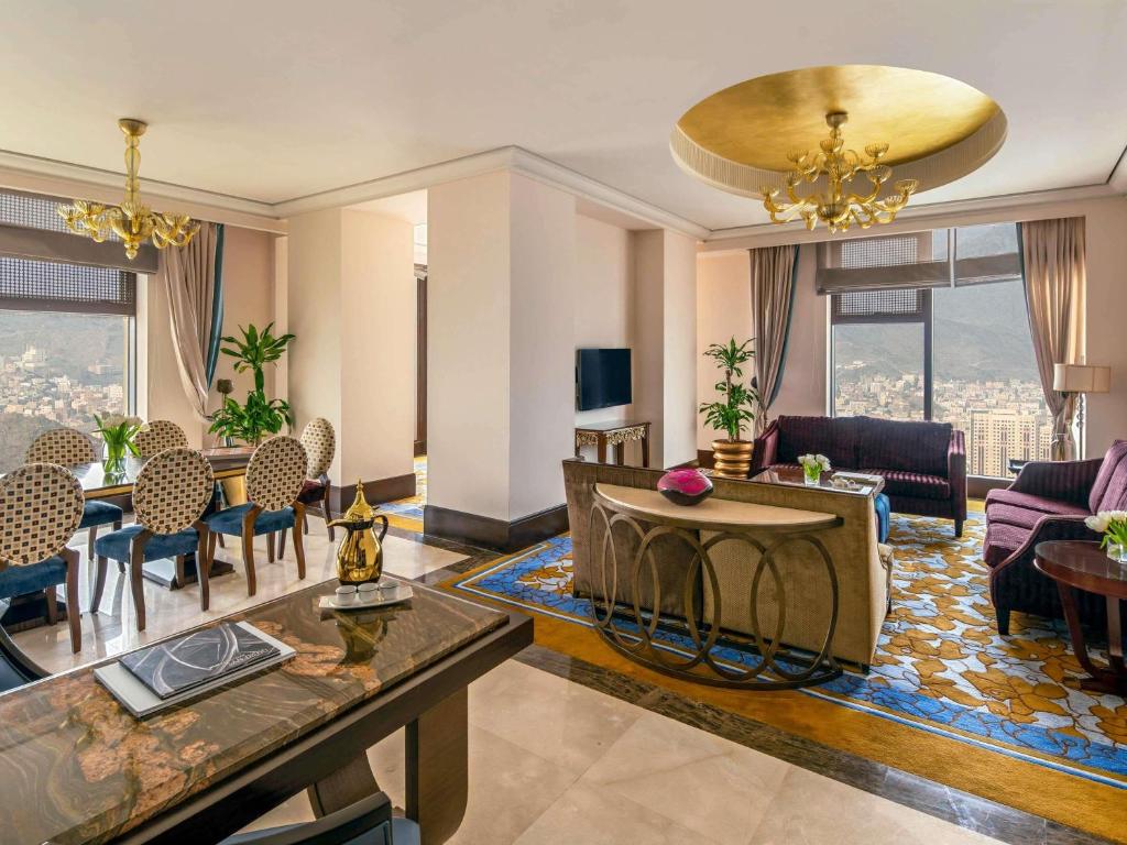 Makkah Clock Royal Tower - A Fairmont Hotel