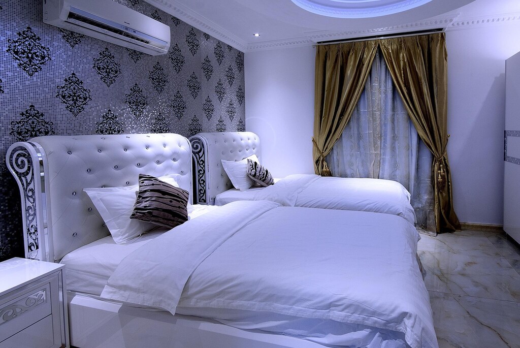 Jawharat Layali (For Families Only)