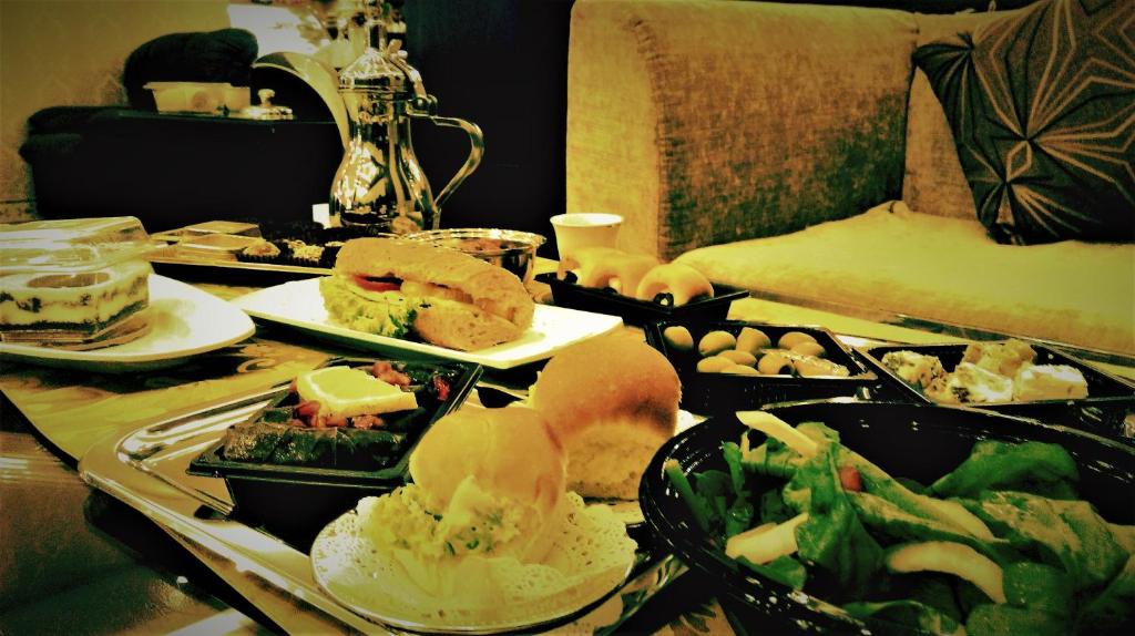 Aros Alfaisaliah Furnished Units