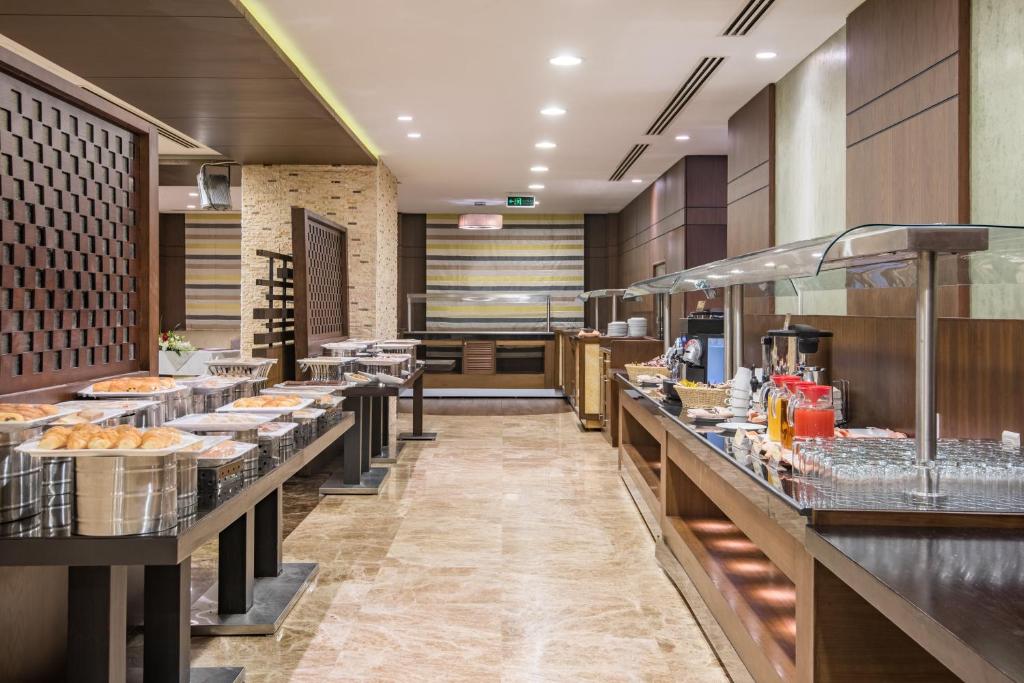 فندق كراون بلازا المدينة