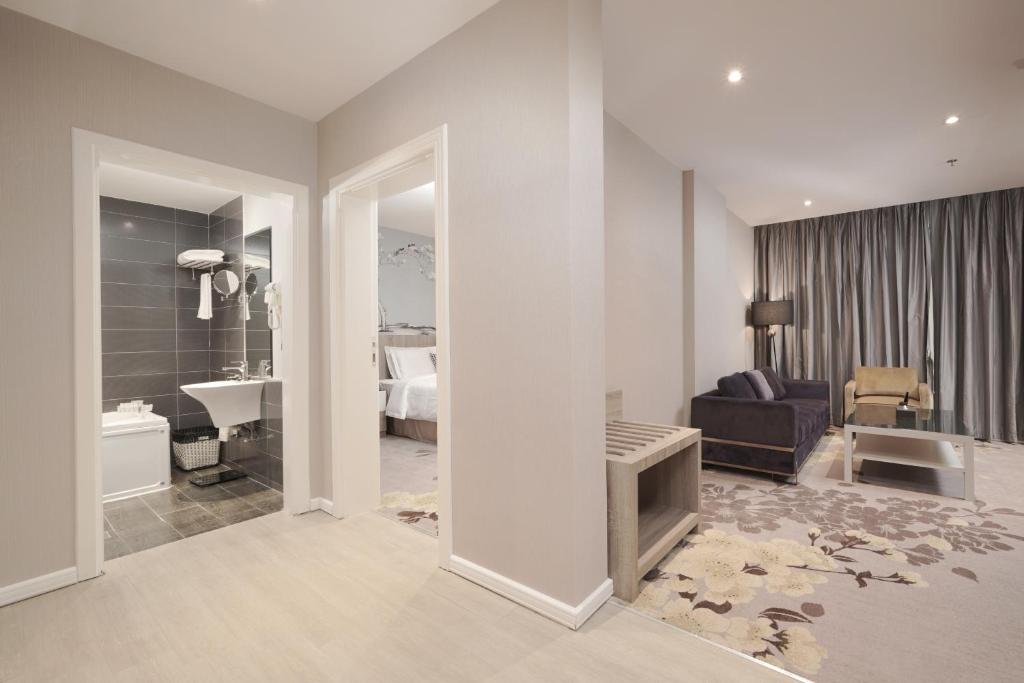 فندق سويس إن بارك(Swiss in Park Tabuk)