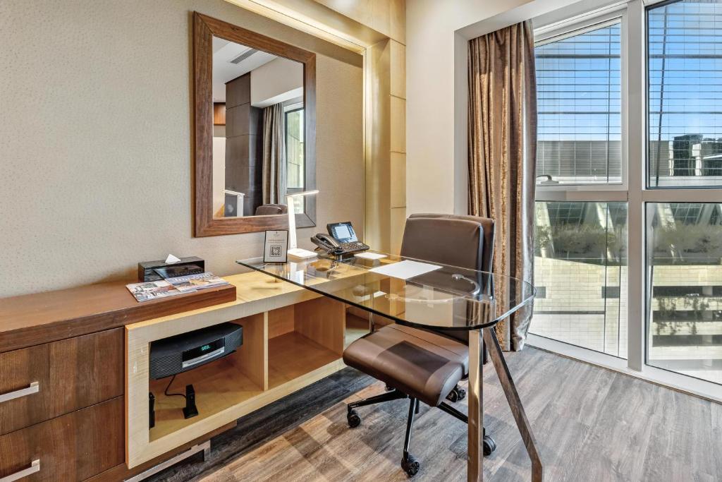 فندق ذا فينيو جدة الكورنيش