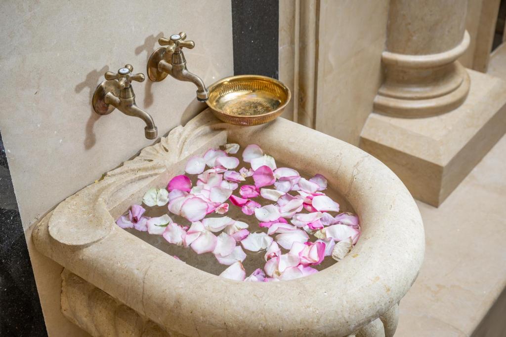 فندق ذا فينيو جدة الكورنيش