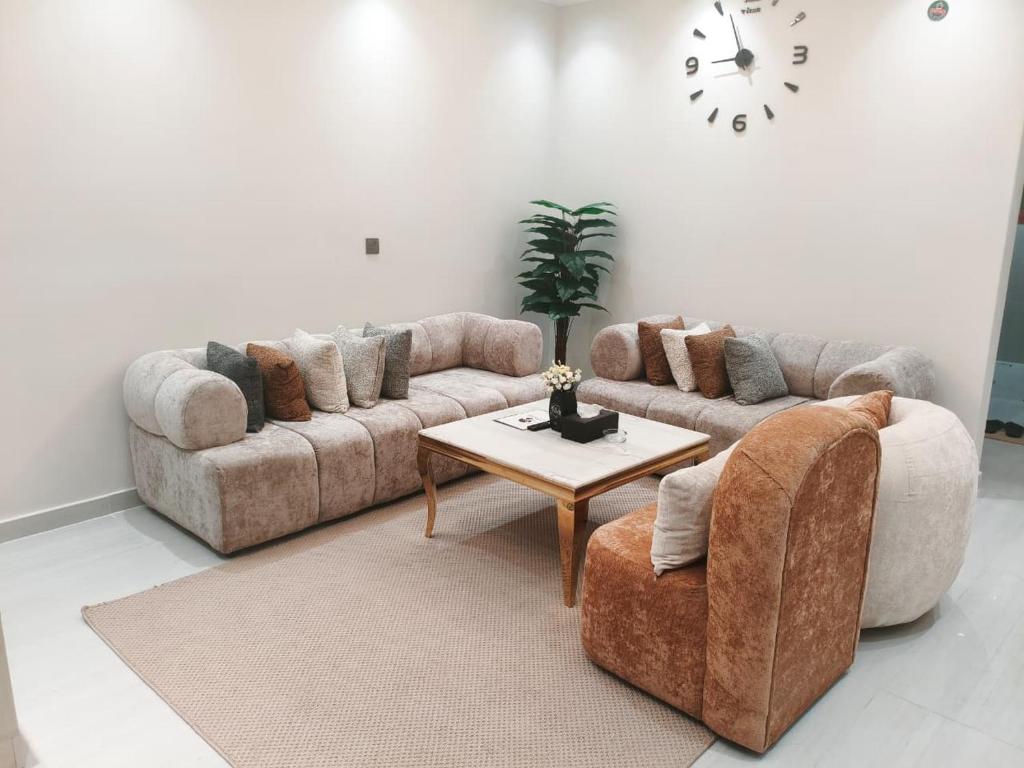 Burj Al Hayat Furnished Suites - Al Mallaz