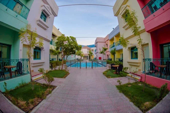  Gulf Terrace Corniche Hotel