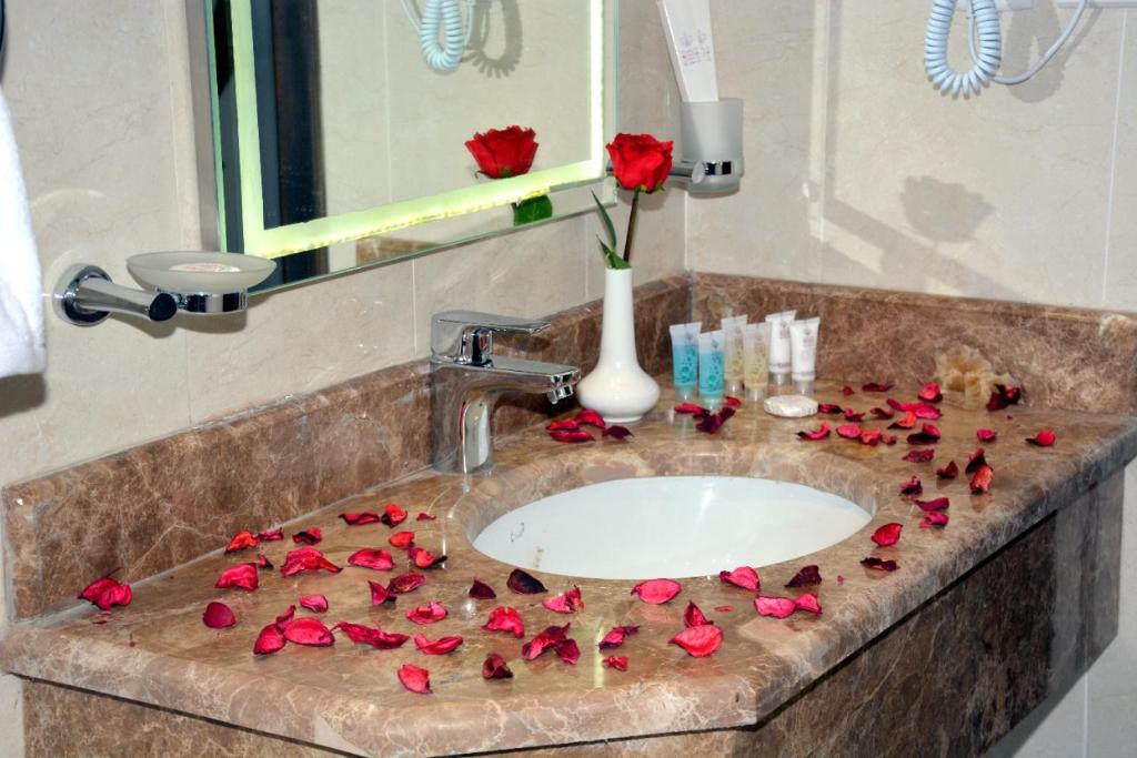 فندق المدينة سلسبيل