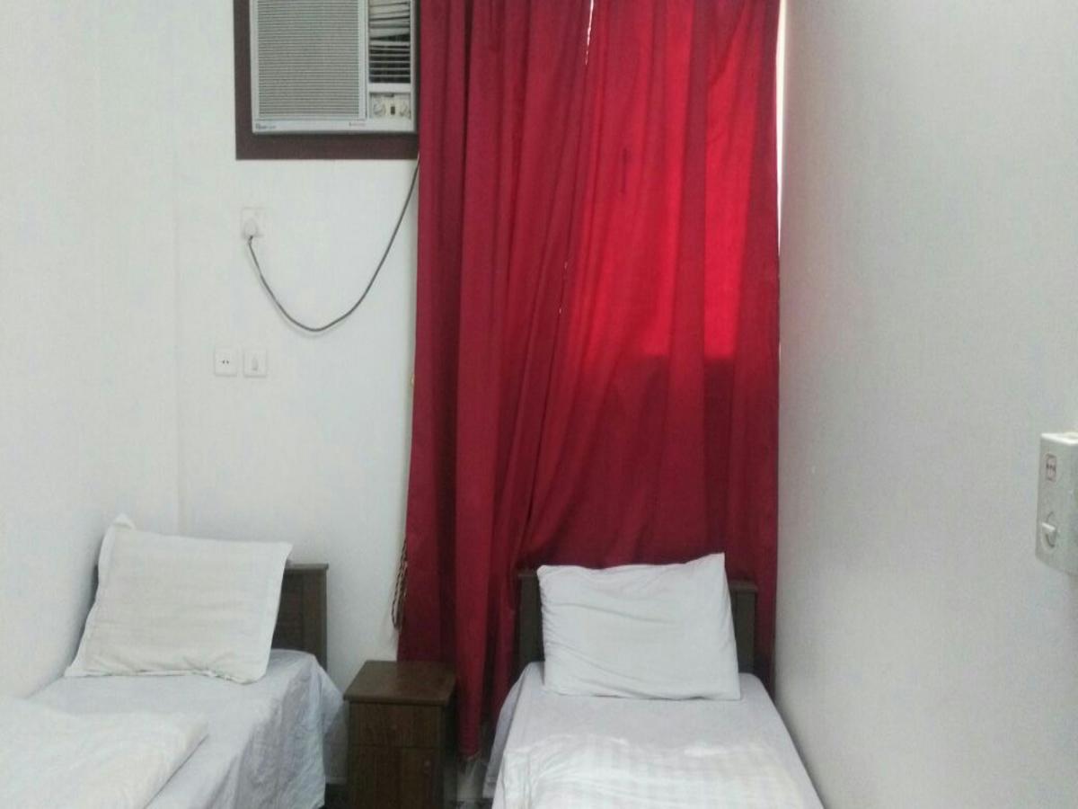 Al Eairy Furnished Apartments Tabuk 4