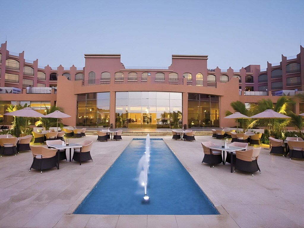 فندق ومنتجع ينبع (موفنبيك)(Hotel and Resort Yanbu)