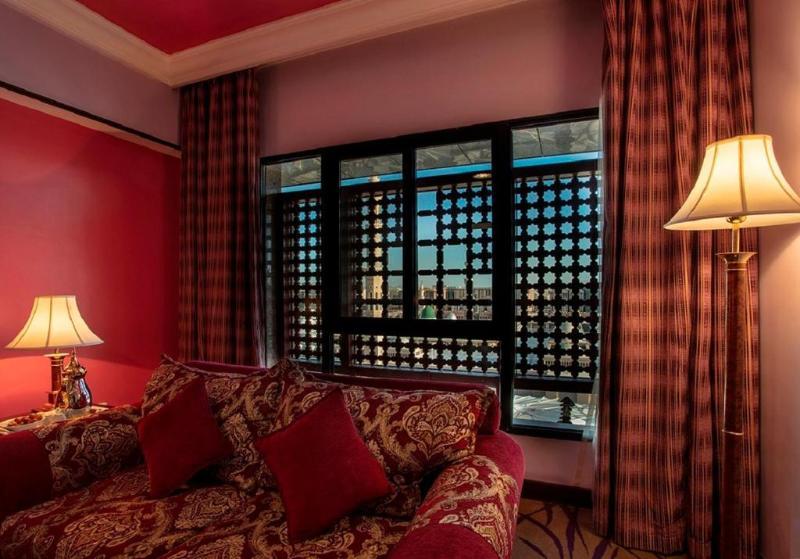 أجنحة طيبة آراك