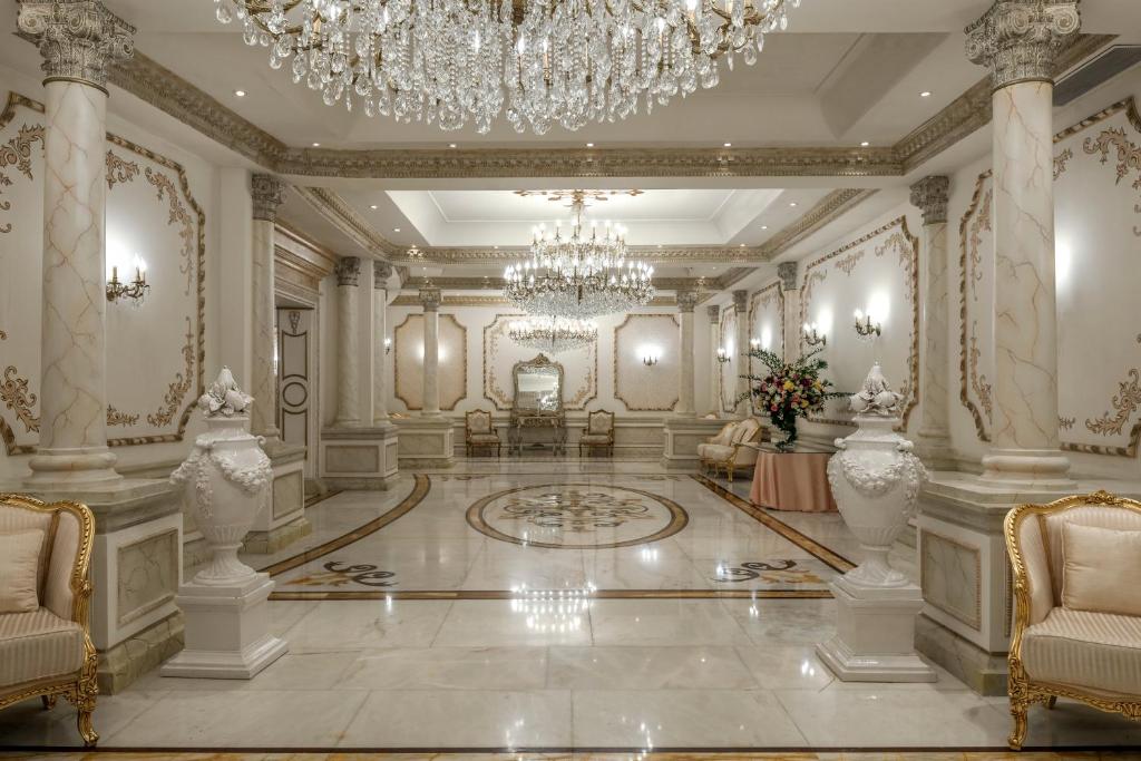 فندق ذا فينيو جدة الكورنيش