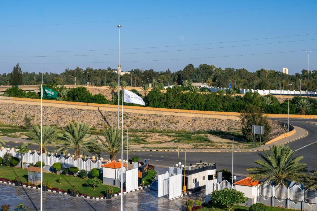 INTERCONTINENTAL HOTEL