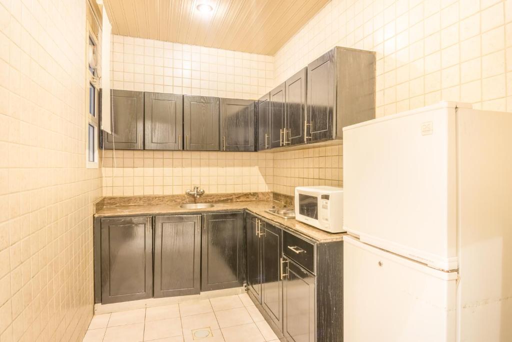 Almuhaidb Khan shalila