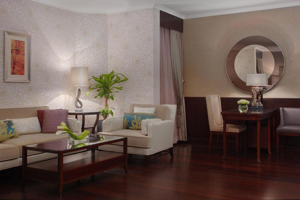 فندق الرياض ماريوت(RIYADH MARRIOTT HOTEL)