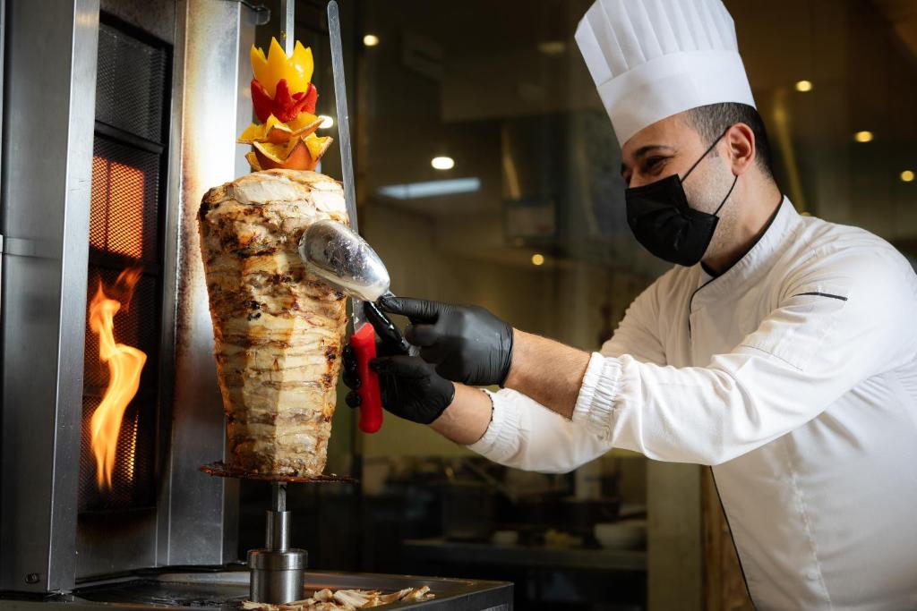 فندق ذا فينيو جدة الكورنيش