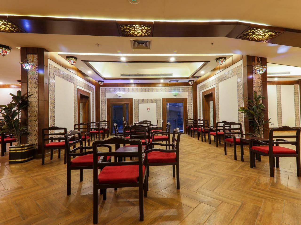 صفوة البيت المحبس(Safwat Al Bait Al Mahbas)