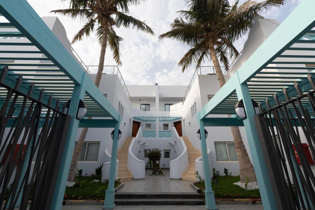 منتجع لافونتين لاجون / للعائلات فقط(La Fontaine Lagoon Resort / Families only)