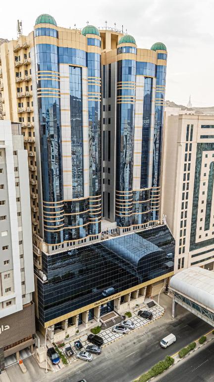 فندق المسار العزيزية