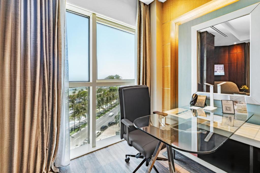 فندق ذا فينيو جدة الكورنيش