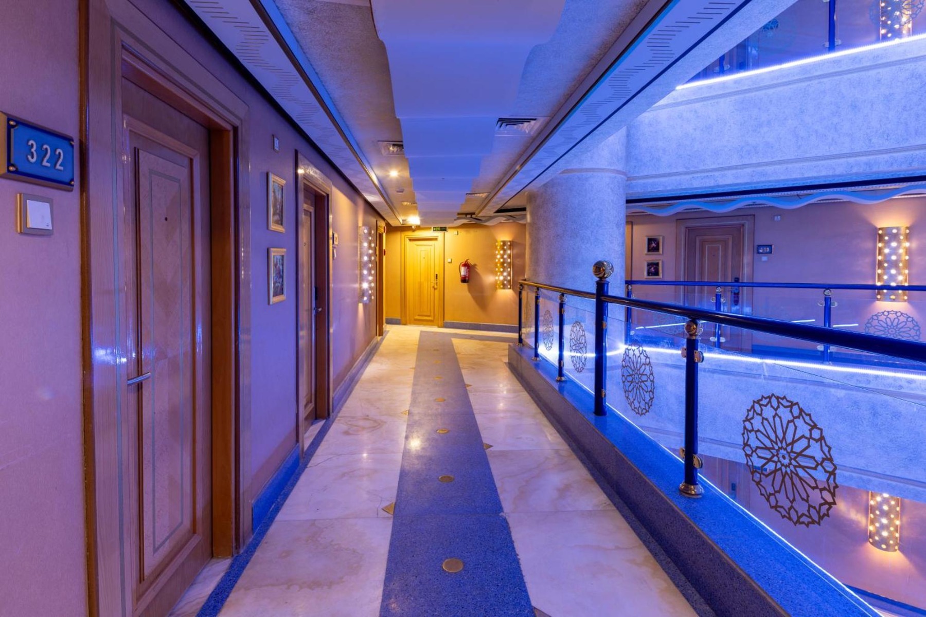 Montana Al Azizia Hotel