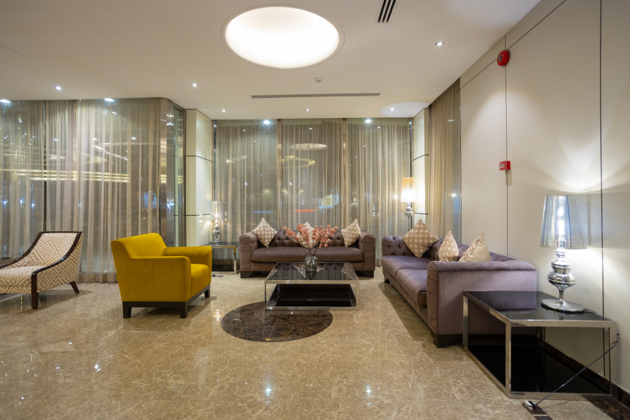 توباز للشقق المخدومة