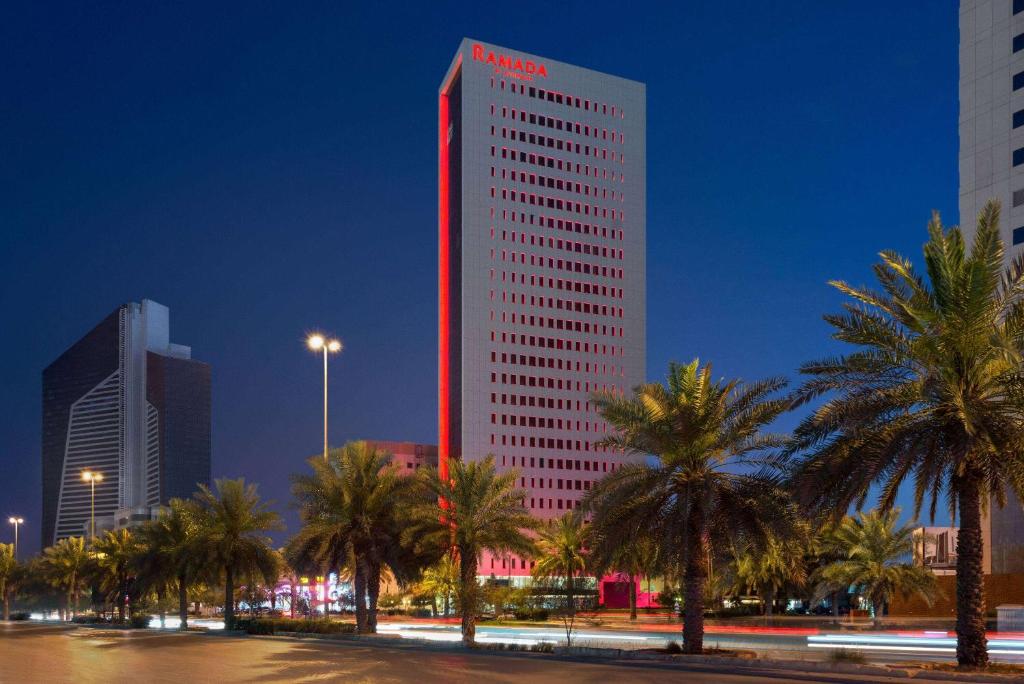 فندق رمادا من ويندام طريق الملك فهد(Ramada by Wyndham Hotel King Fahd Road)
