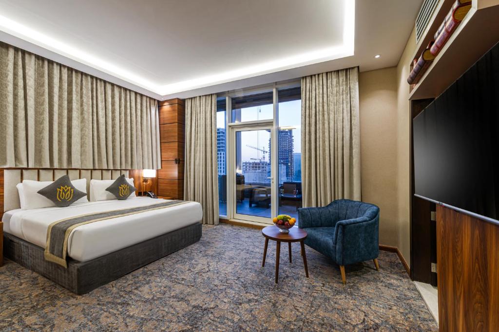 فندق كراون روز(Crown Rose hotel)