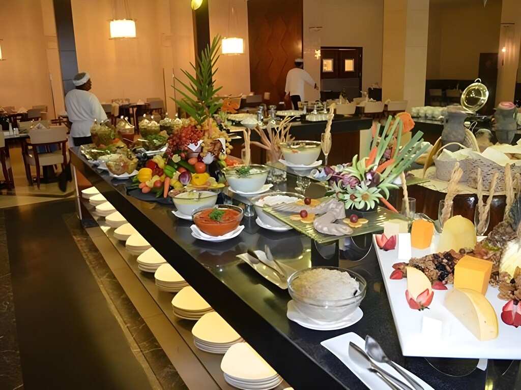 فندق ومنتجع ينبع (موفنبيك)(Hotel and Resort Yanbu)