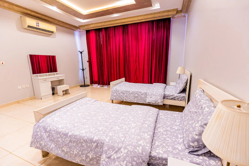 شاليهات الكوخ السويسري وأكوابارك