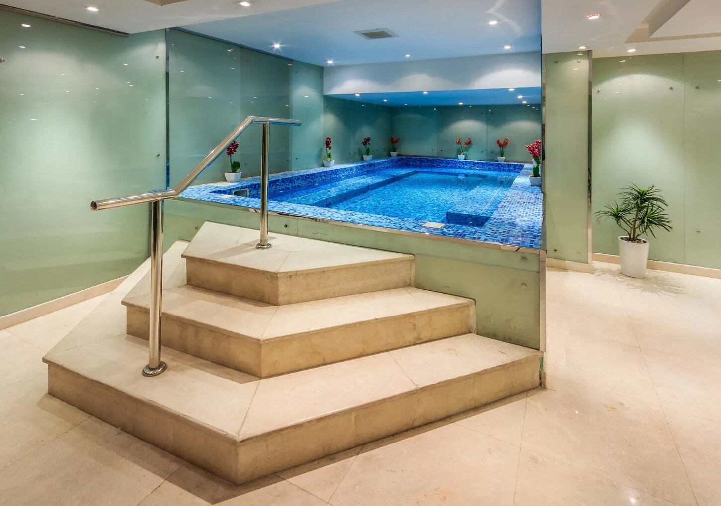 Nayara Old Airport Apartment