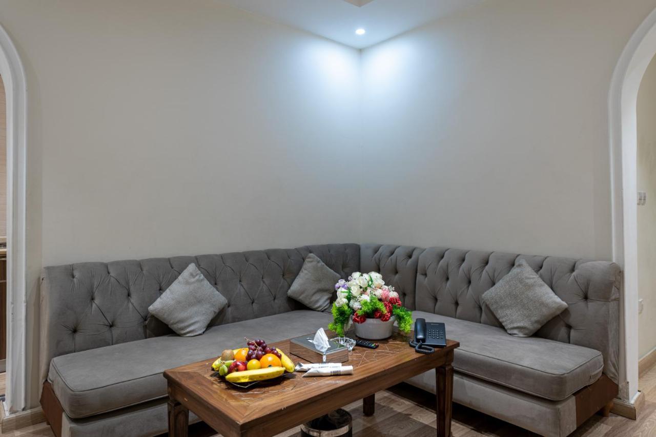 هوليدي بلس - النزهة(Holiday Plus - Al Nuzha)