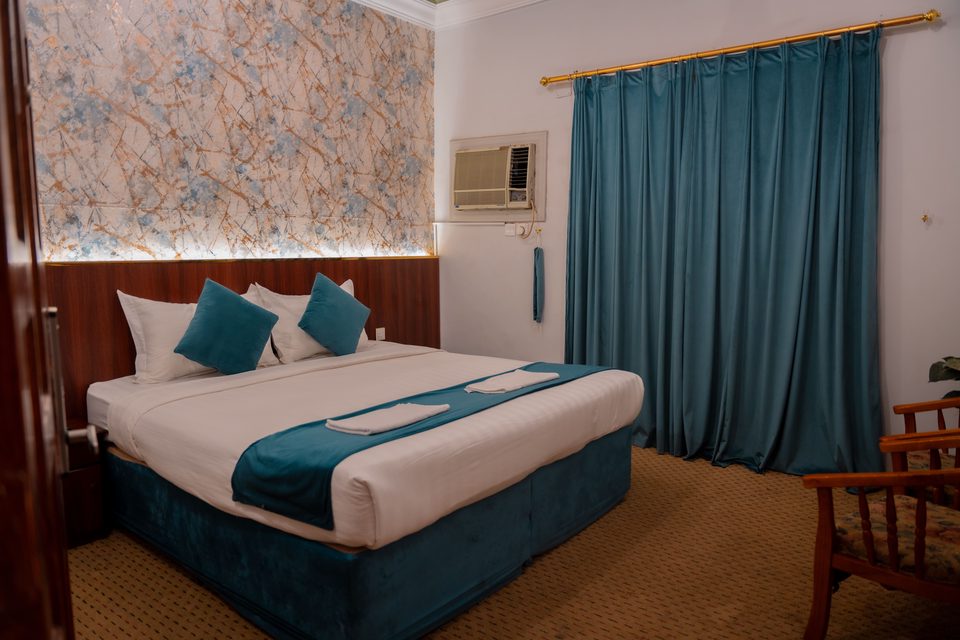  Paradise Nice Hotel Alnuzha