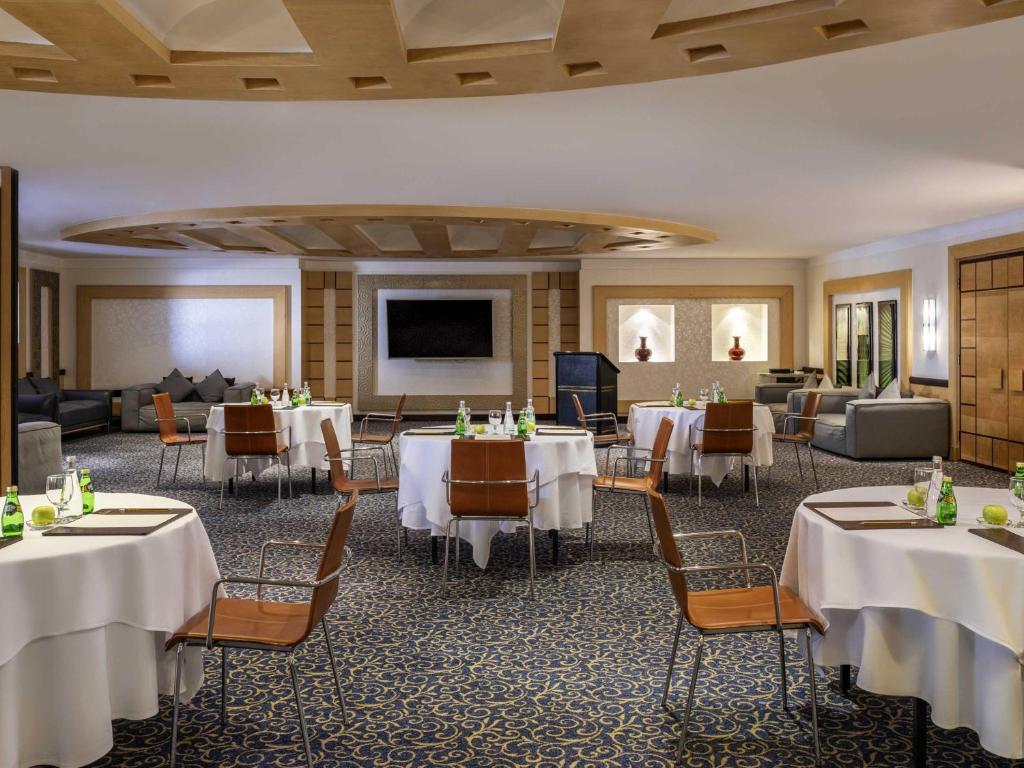 ANWAR AL MADINAH MOVENPICK HOTEL