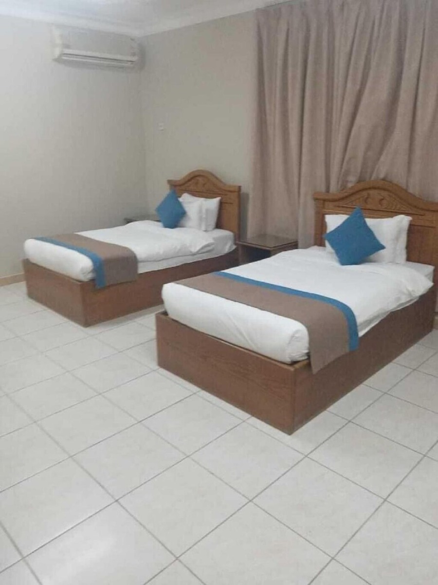 Al-Muteb Suites Khreis