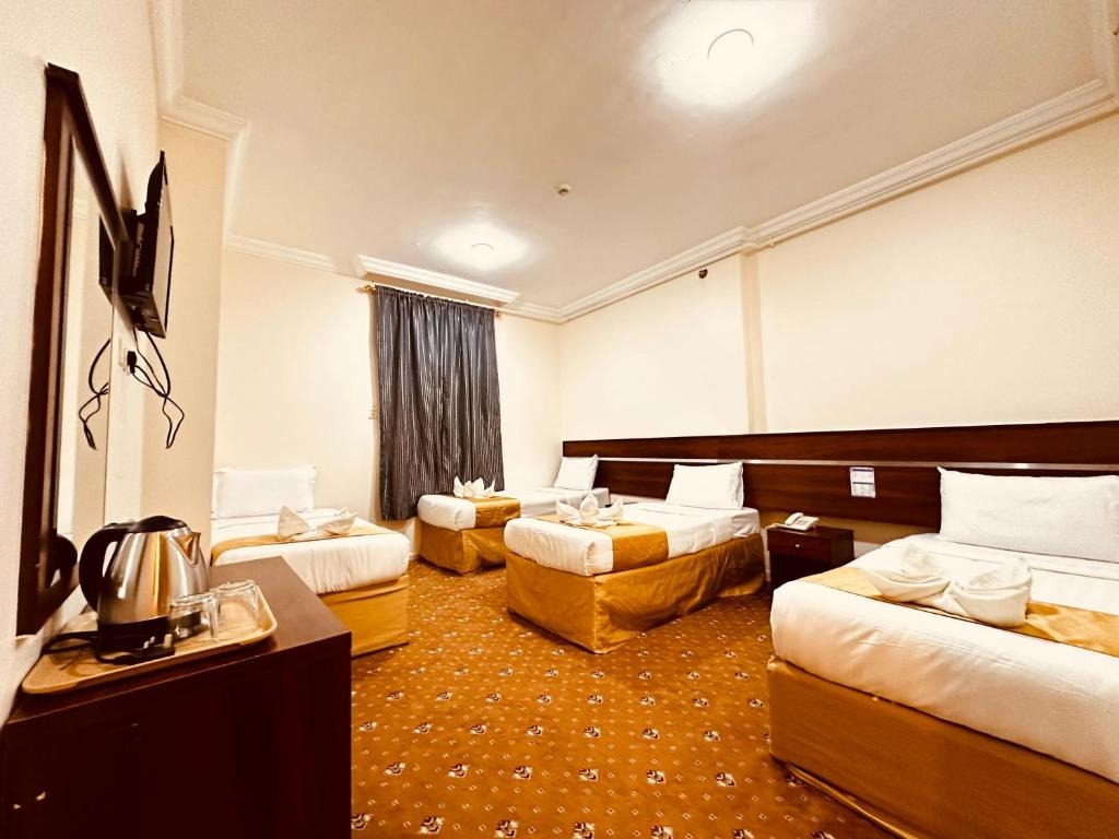 فندق ذاخر بلازا